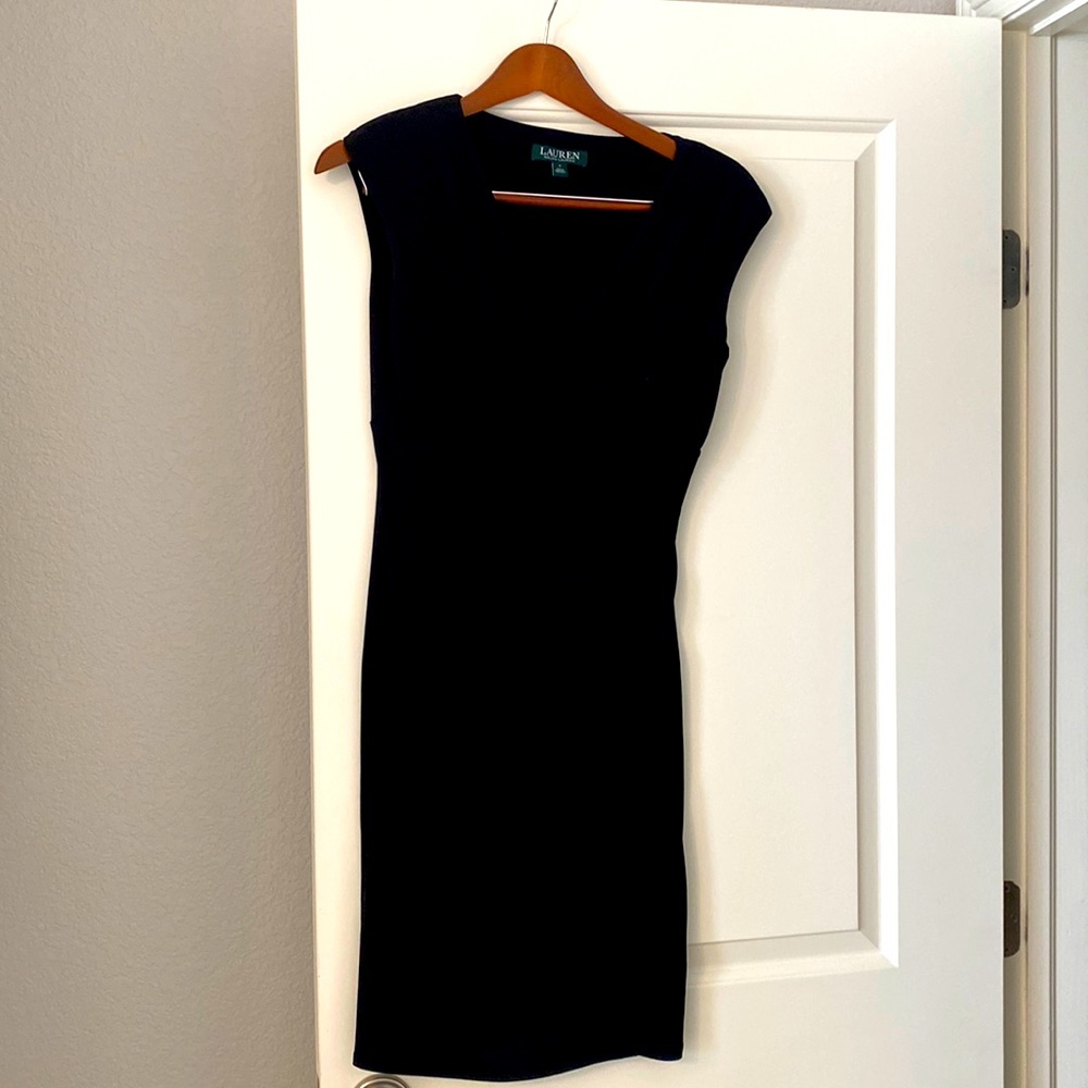 Like new! Ralph Lauren stretch black dress Sz 4